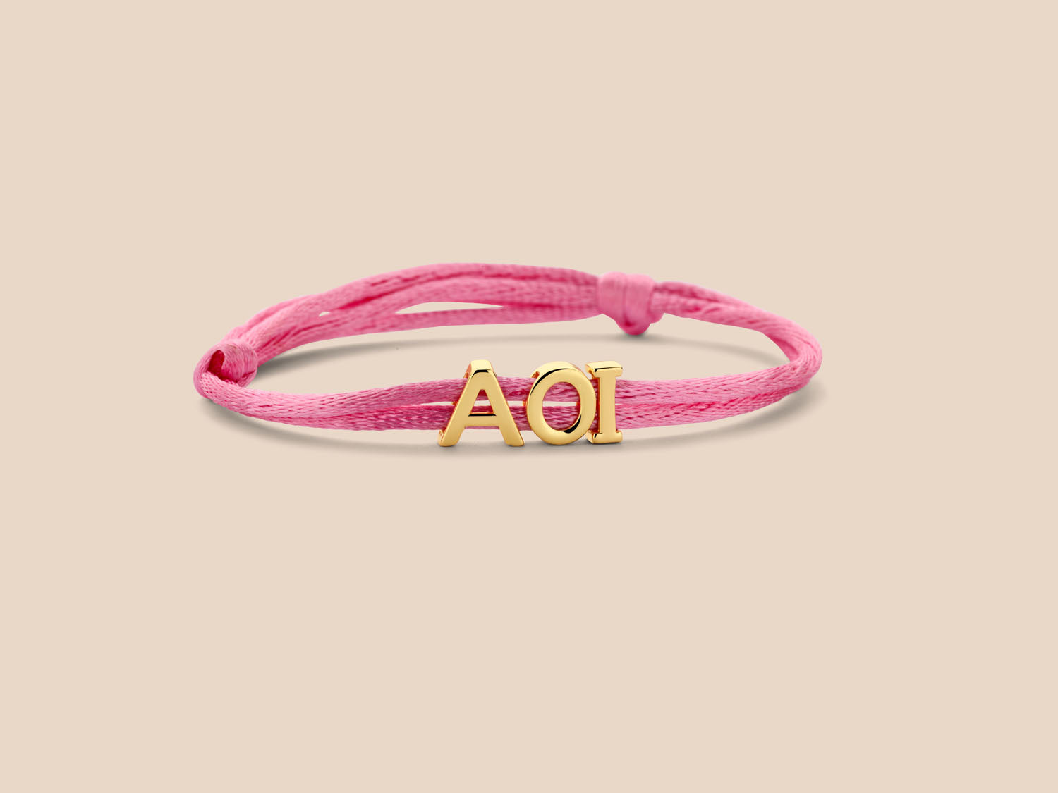 Maßgeschneidertes Djessy Initial-Armband