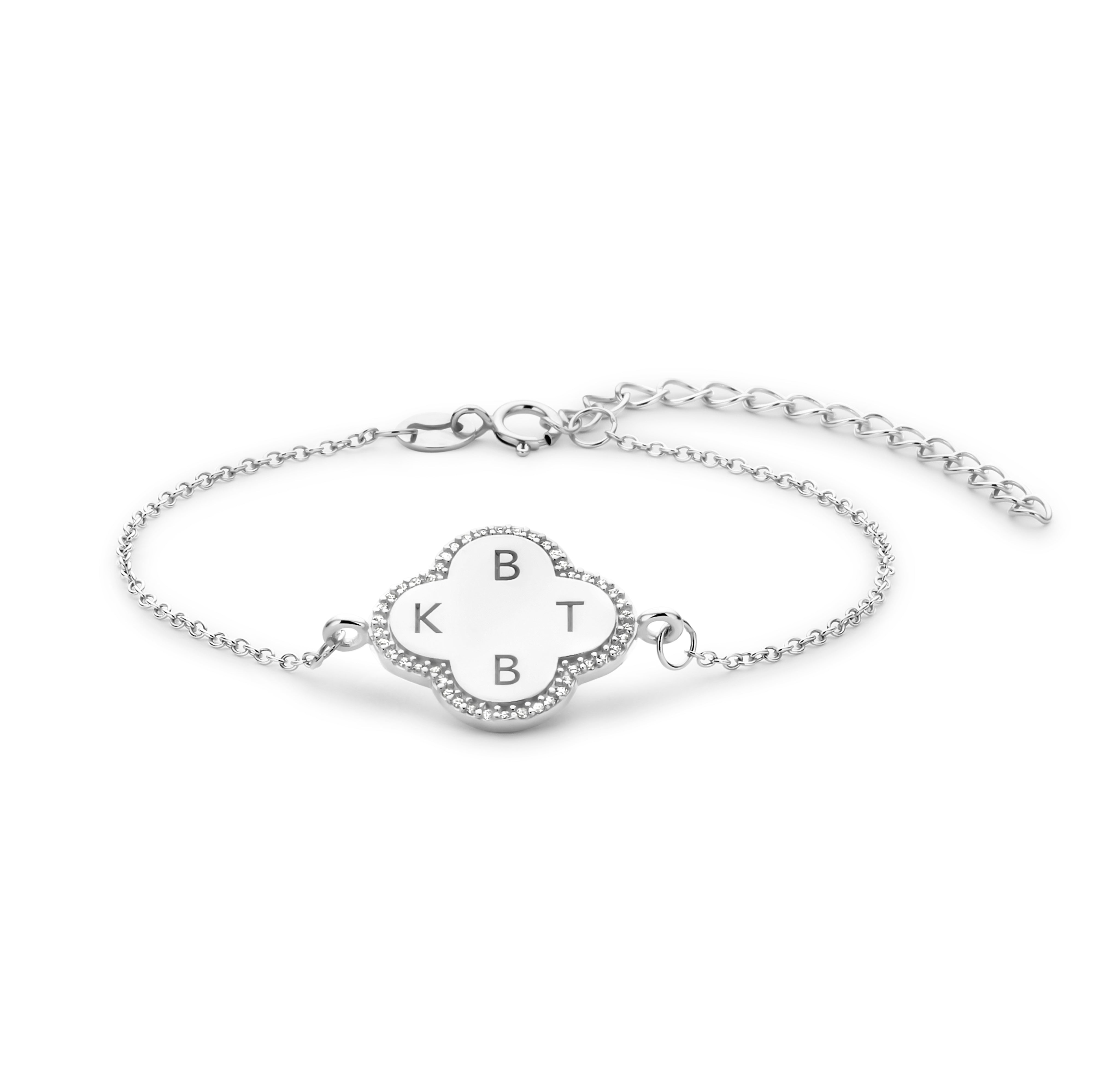 Maßgeschneidertes Glücksklee-Charm-Armband