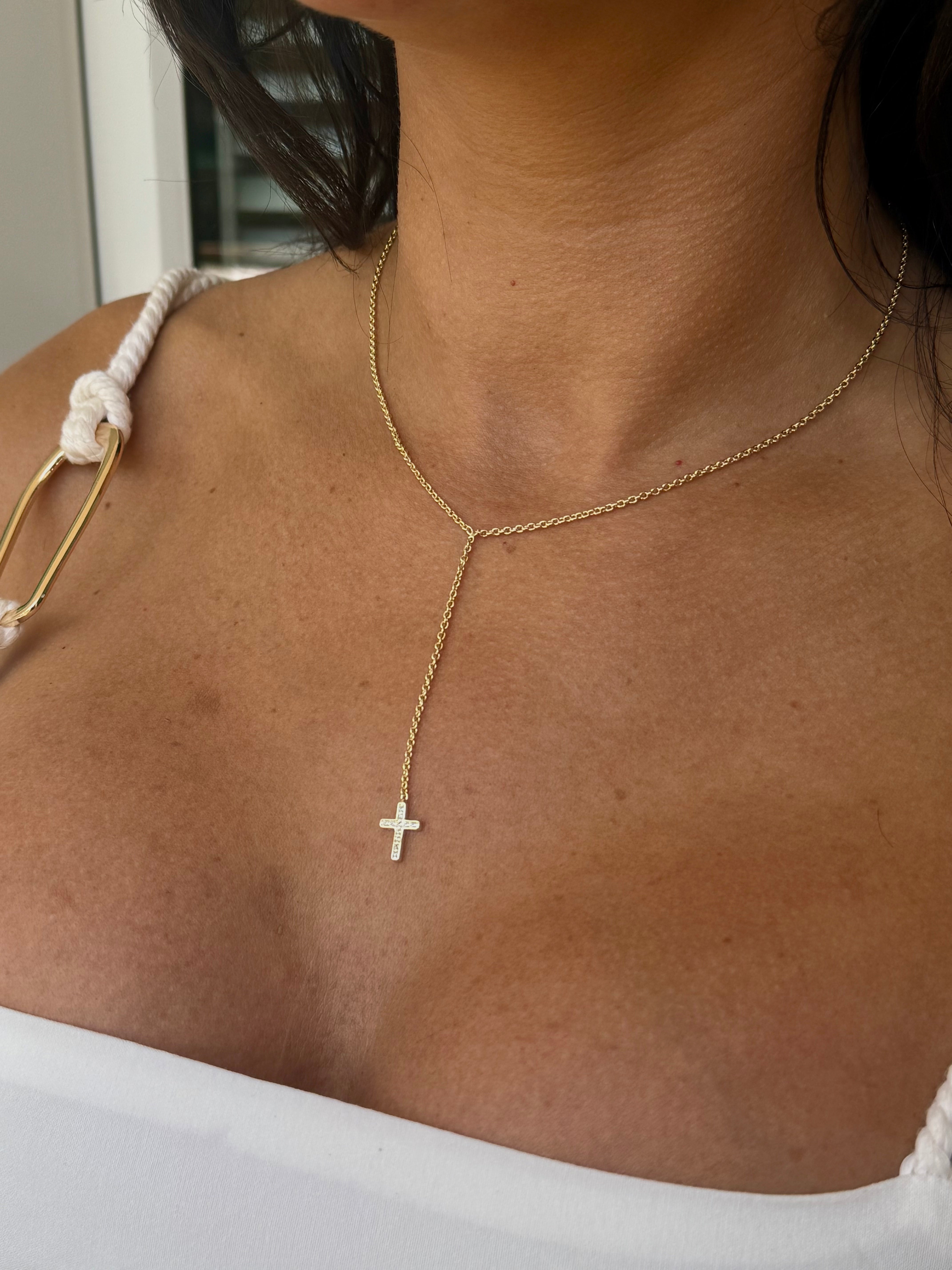 Custommade Halo Cross Necklace – Byloro