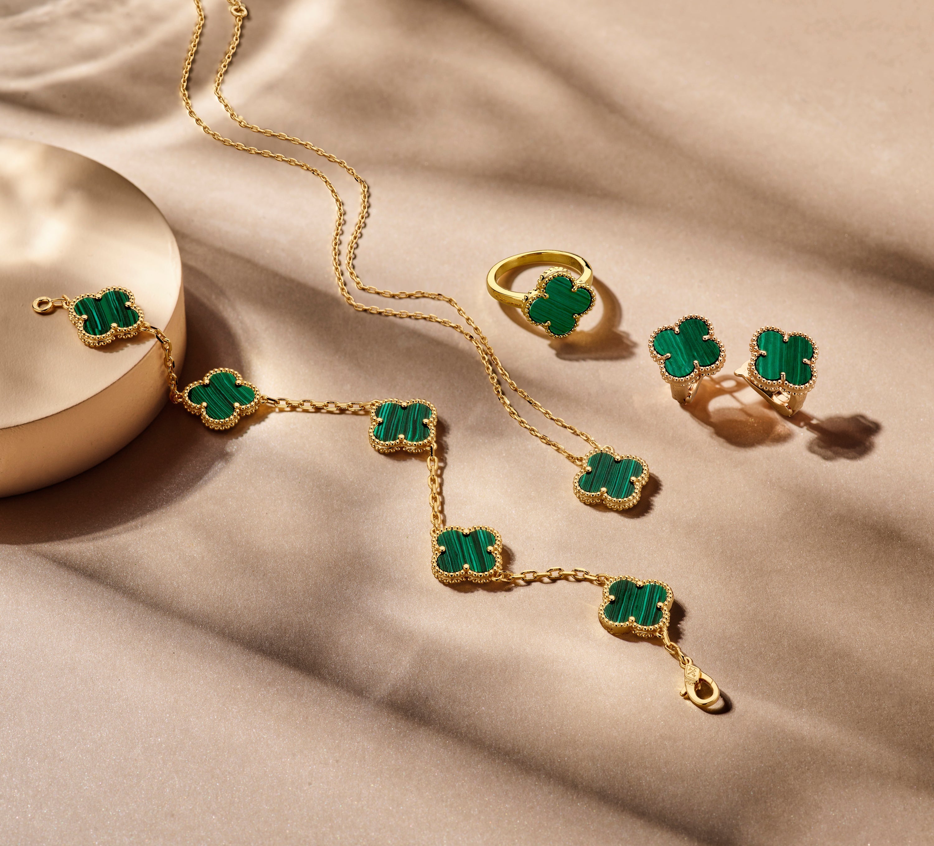 Inspire Clover Pakket [KETTING + ARMBAND + OORBELLEN] [2+1 GRATIS]
